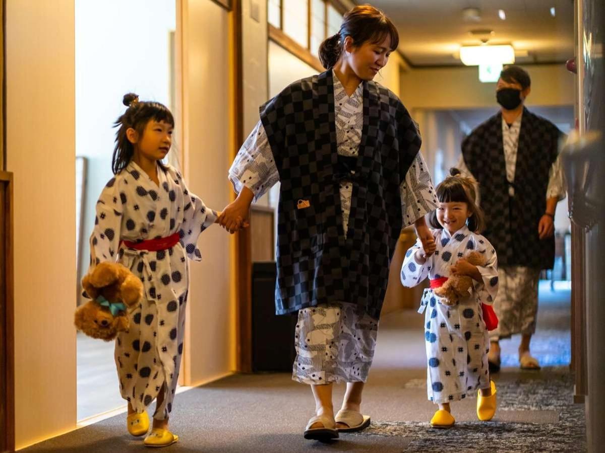 Hatsuneso Shinkan Урешино Екстериор снимка