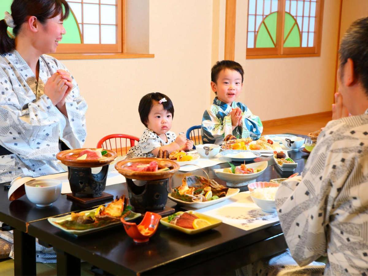 Hatsuneso Shinkan Урешино Екстериор снимка
